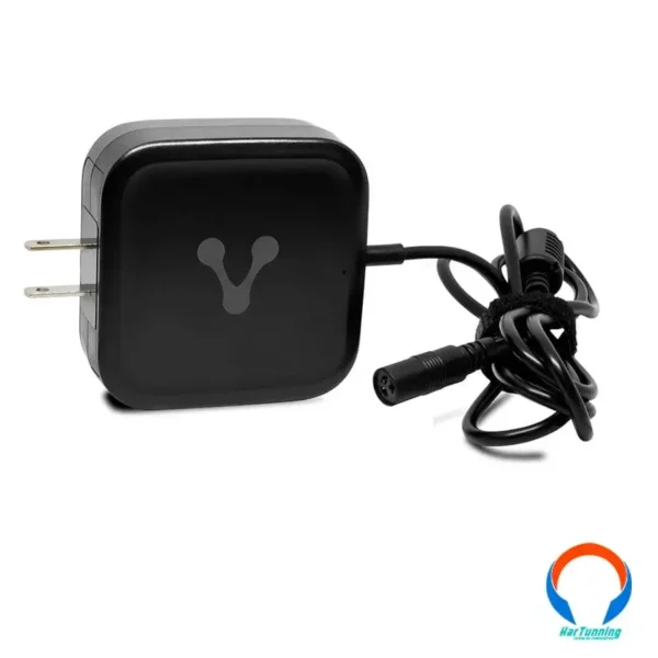 Cargador Universal Para Laptop VORAGO / 65W / 4 Puntas Intercambiables / Voltaje De Salida 18.5V A 20V / Negro / Au-405 - Image 1