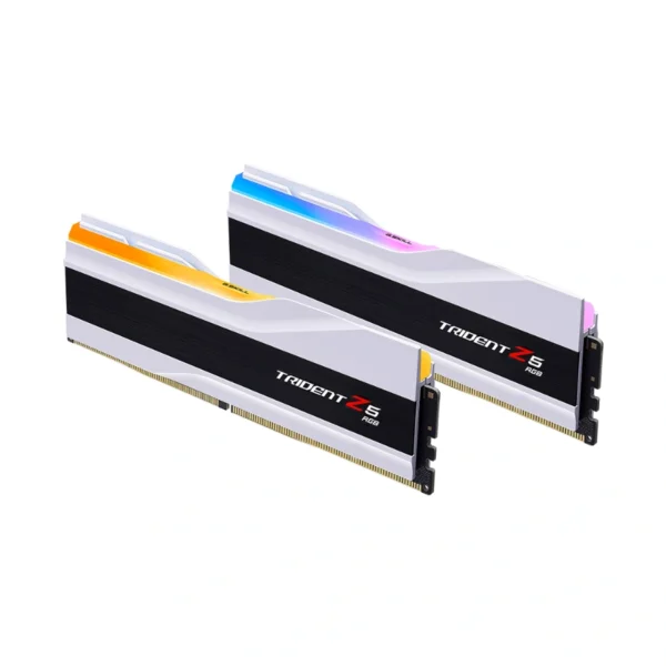 Kit De Memoria RAM G.SKILL TRIDENT Z5 RGB / 32 GB (2 x 16GB) / DIMM / DDR5 / 6400MHz / CL32 / 1.40V / XMP / Blanco - Image 3