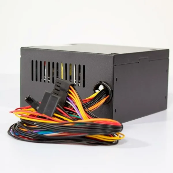 Fuente De Poder Evotec P4600W / 600w / Sin Certificación / No Modular / 24pin / CPU 4 / Sata / Molex / Negro - Image 4