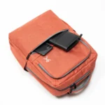 Mochila PERFECT CHOICE SUNSET / 15.6" / Para Laptop, Viajes, Escuela / Poliéster / Strap Para Maleta / Correas Acolchadas / Peach Fuzz - Image 2
